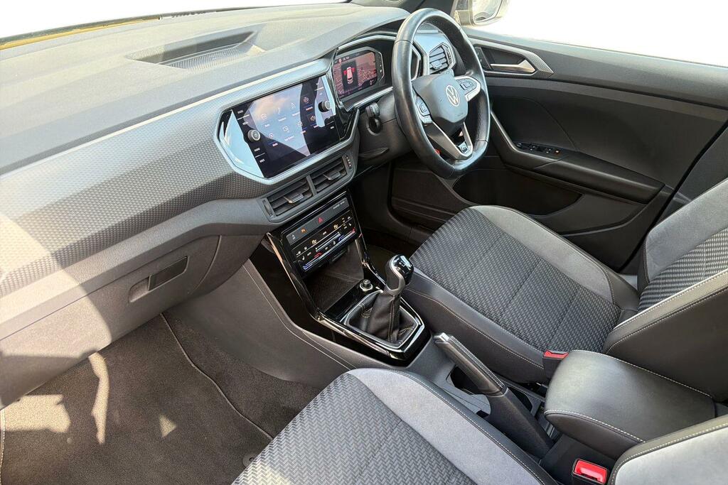 Volkswagen T-Cross Volkswagen T-cross Estate 1.0 Tsi 110 R-line KT23ZLK Black #2