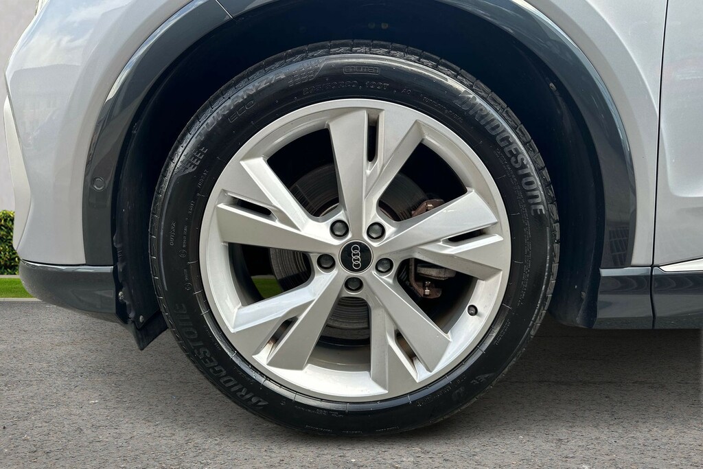 Audi Q4 E Tron Audi Q4 E-tron Q4 S Line 35 E-tron 125,00 Kw RE72PCV Silver #5