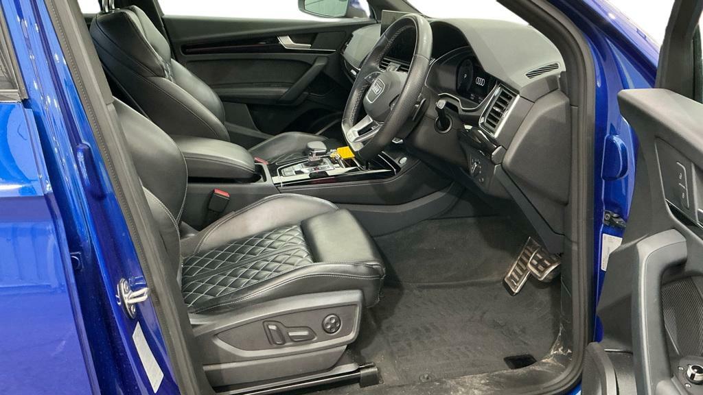 Audi Q5 Audi Q5 Edition 1 45 Tfsi Quattro 265 Ps S Tronic Blue #2