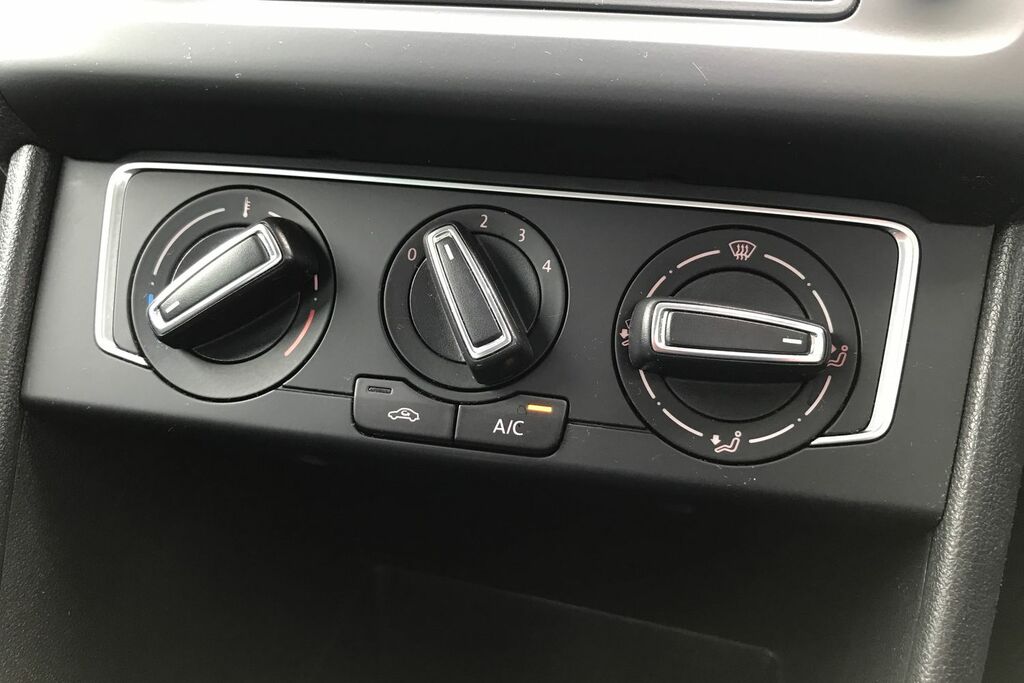 Volkswagen Polo Match Edition Tsi Black #13