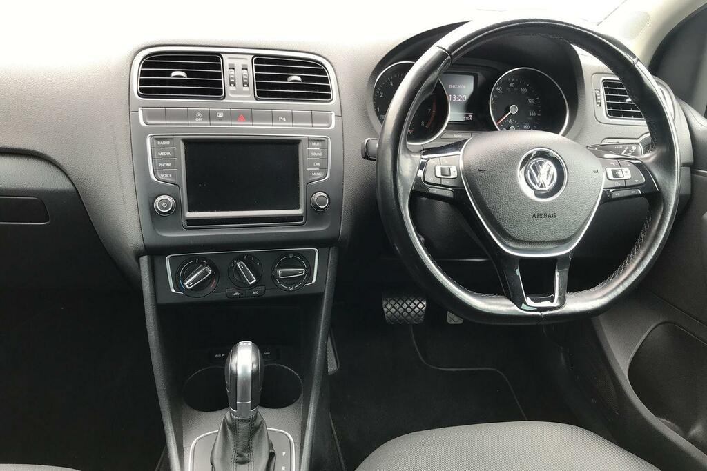 Volkswagen Polo Match Edition Tsi Black #9
