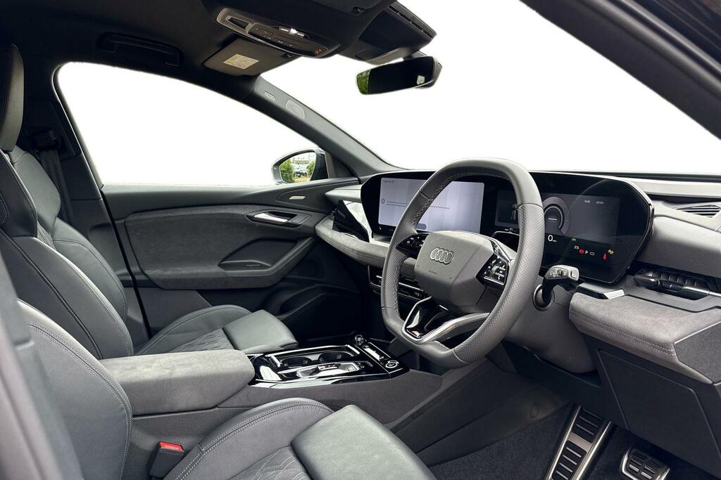 Audi Q6 E-Tron Audi Q6 E-tron Q6 Suv Black Edition E-tron 185,00 Black #6