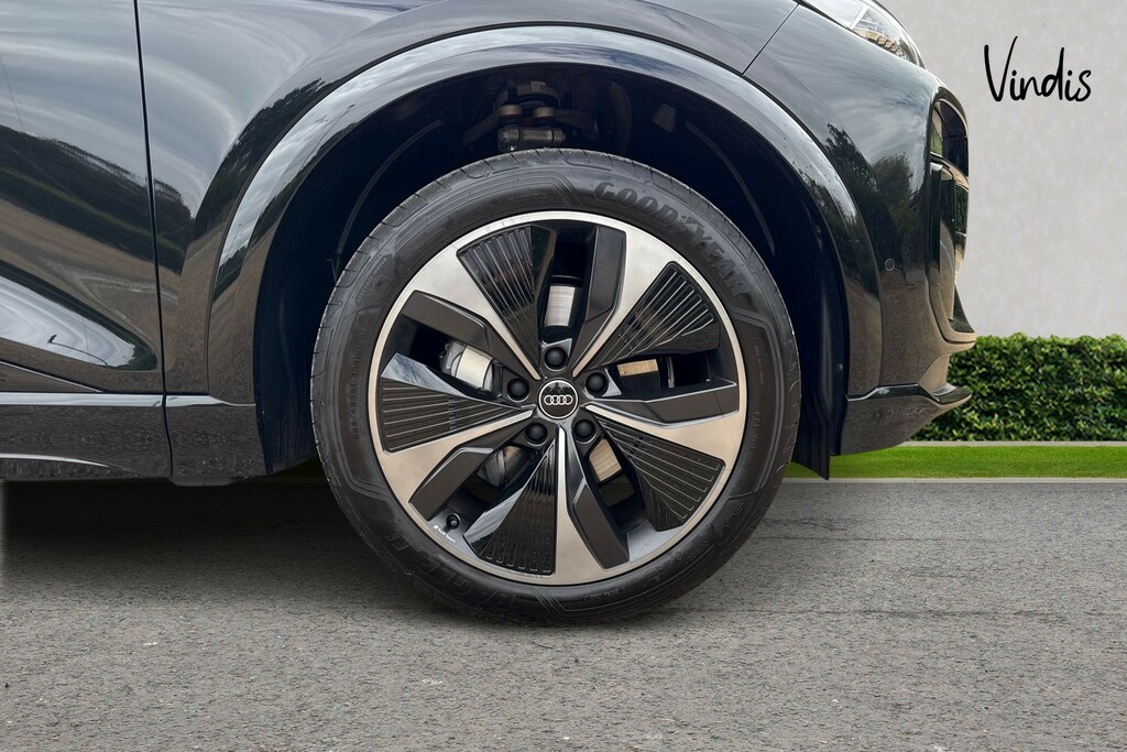 Audi Q6 E-Tron Audi Q6 E-tron Q6 Suv Black Edition E-tron 185,00 Black #5