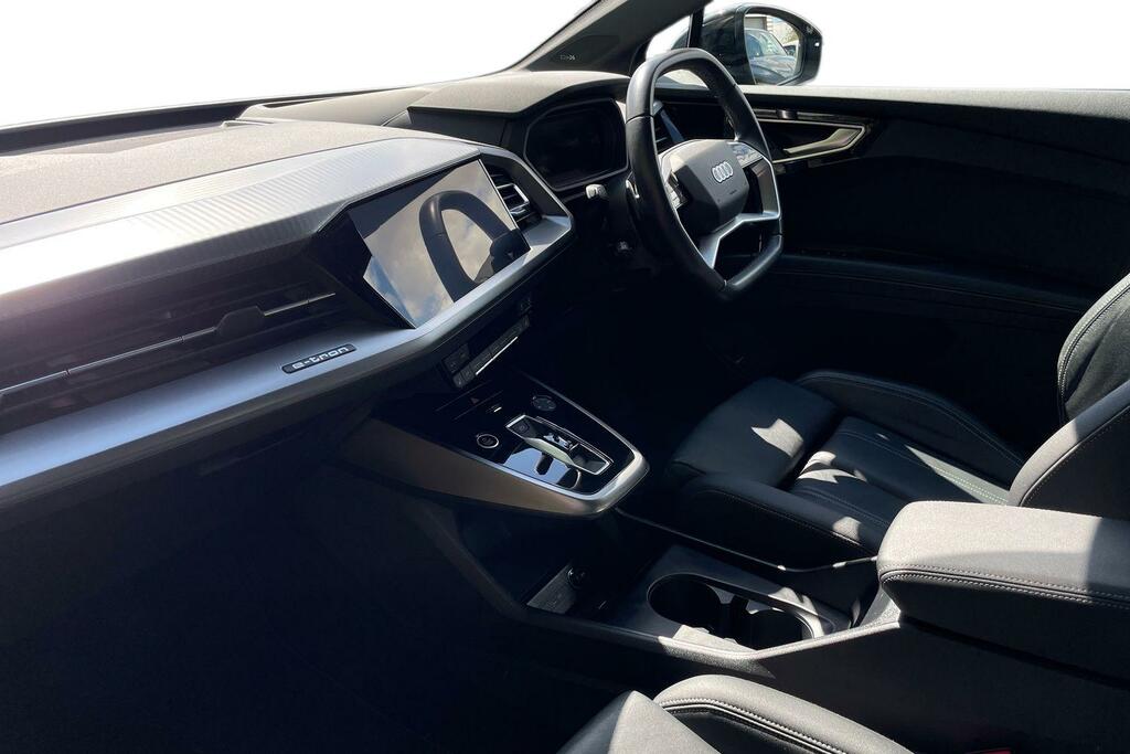 Audi Q4 E Tron Audi Q4 E-tron Q4 Sport 45 E-tron 210,00 Kw DG74ZFR Black #2