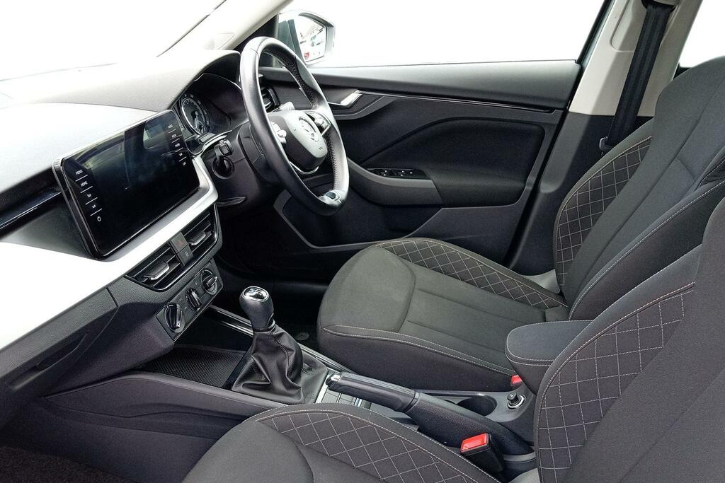 Skoda Kamiq Skoda Kamiq Se Drive 1.0 Tsi 110 Ps 6G Man Grey #2