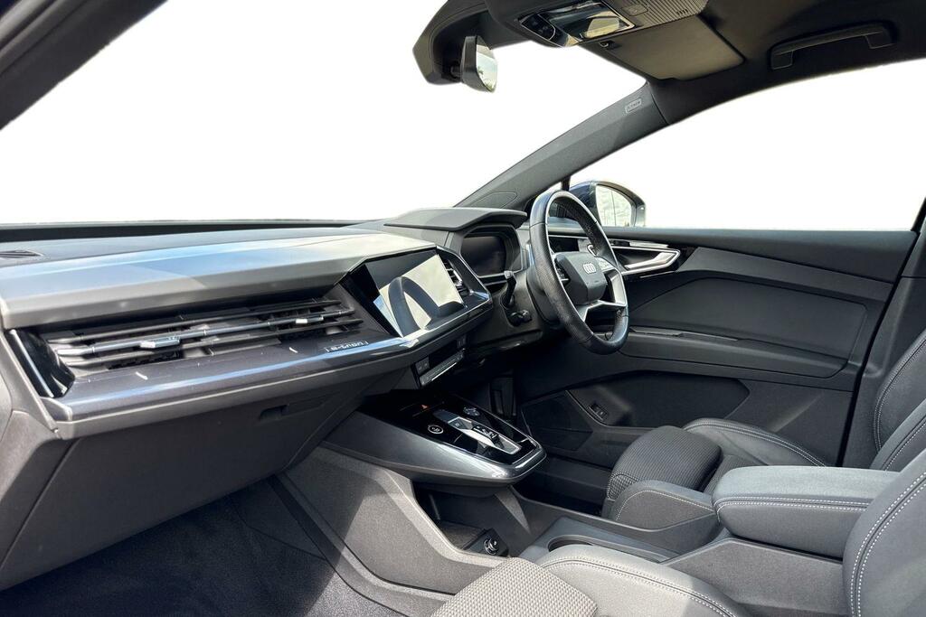 Audi Q4 E Tron Audi Q4 E-tron Q4 O S Line 40 E-tron 150,00 Kw DF73RWZ Blue #2