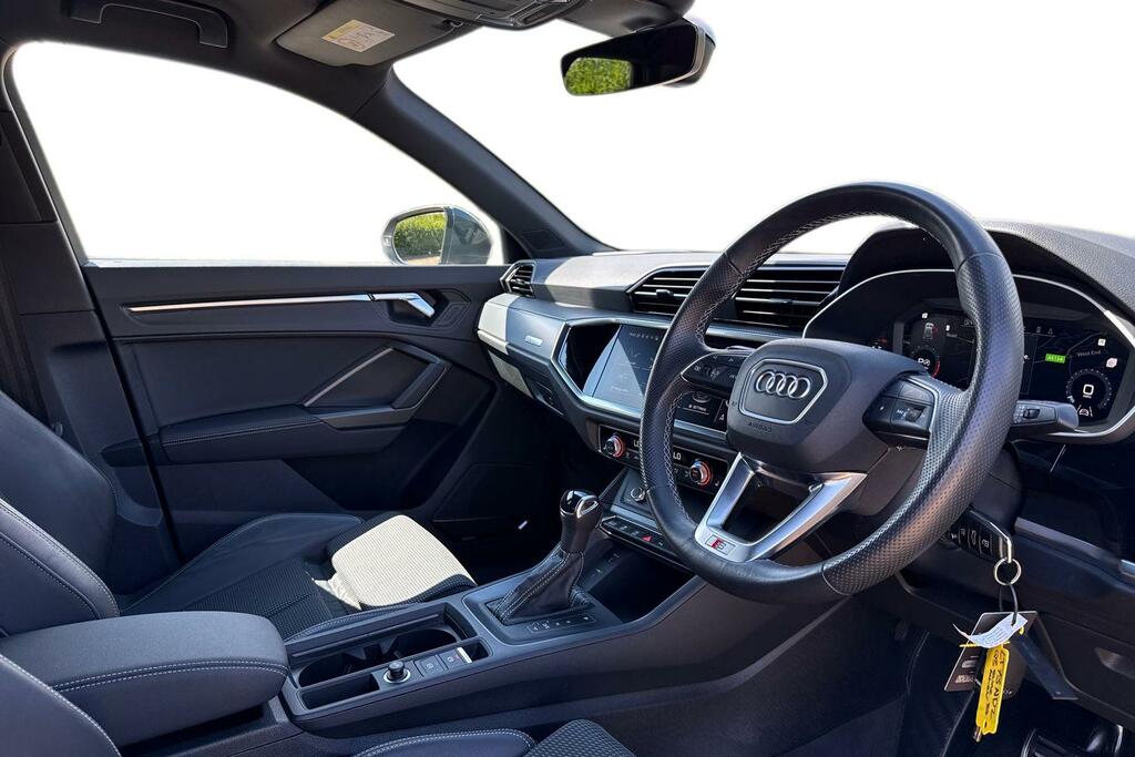 Audi Q3 Audi Q3 O S Line 35 Tfsi 150 Ps S Tronic Grey #6