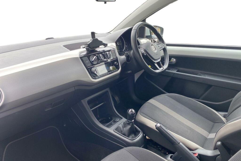 Volkswagen Up Volkswagen Up 1.0 High Up Hatchback M White #2