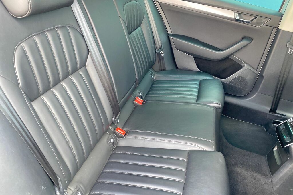 Skoda Superb 2.0 Outdoor Plus Tdi Cr 139 Bhp Grey #24