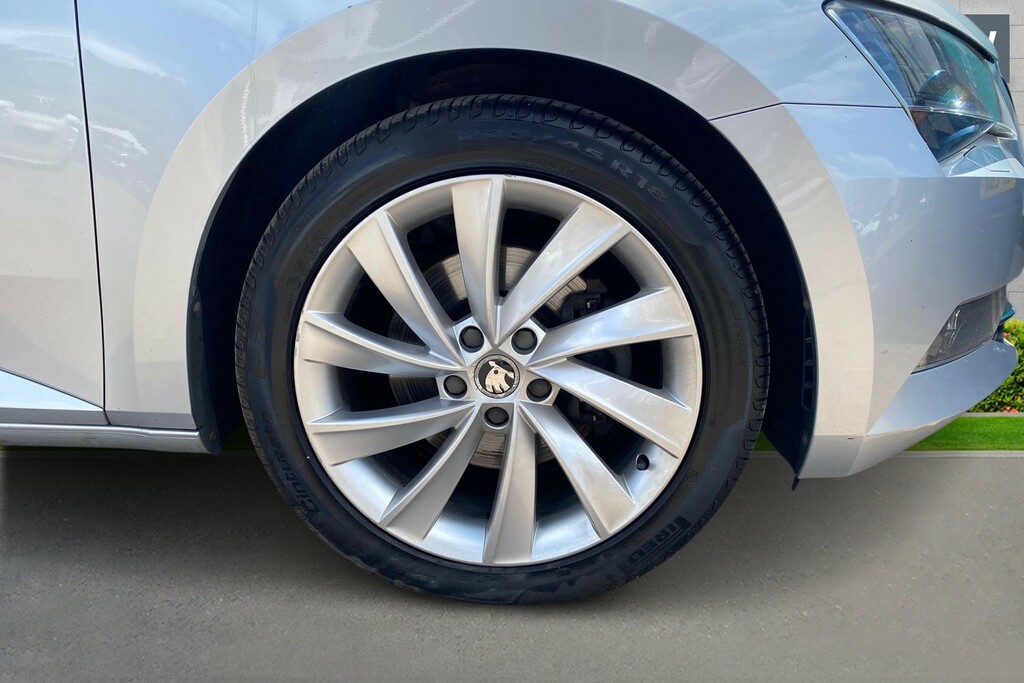 Skoda Superb Skoda Superb 2.0 Tdi Se L Executive Estate Die Silver #5