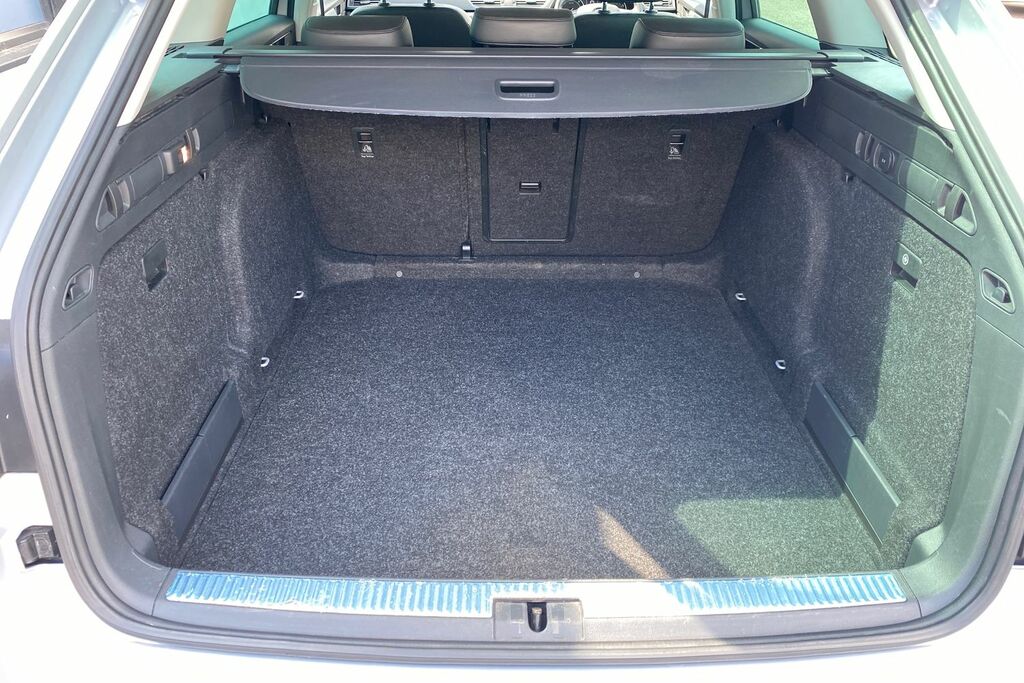 Skoda Superb 2.0 Outdoor Plus Tdi Cr 139 Bhp Grey #9