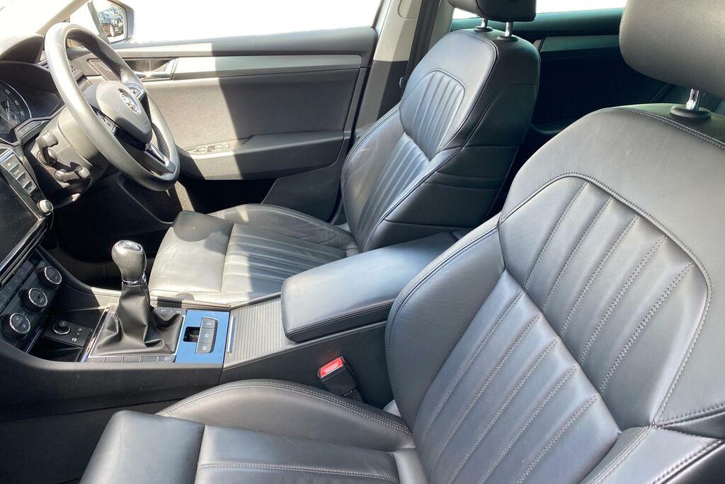 Skoda Superb 2.0 Outdoor Plus Tdi Cr 139 Bhp Grey #10