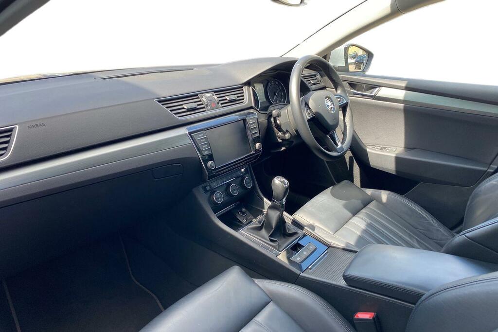 Skoda Superb Skoda Superb 2.0 Tdi Se L Executive Estate Die Silver #2