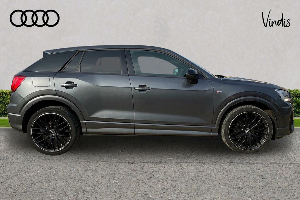 Audi Q2 Audi Q2 Black Edition 35 Tfsi 150 Ps S Tronic Blue #4