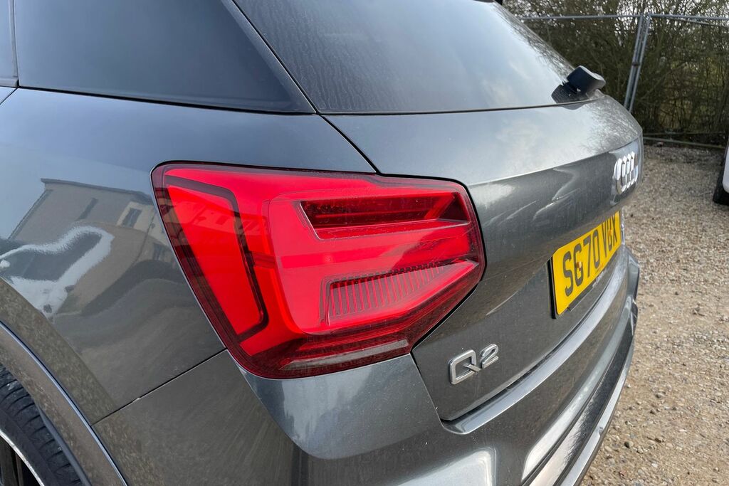 Audi Q2 Audi Q2 Black Edition 35 Tfsi 150 Ps S Tronic Blue #26