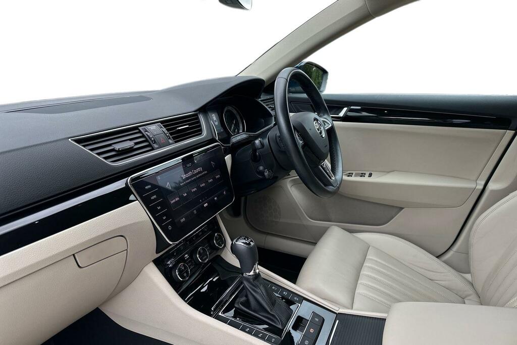 Skoda Superb Skoda Superb 2.0 Tsi Laurin Klement Hatchback Blue #6