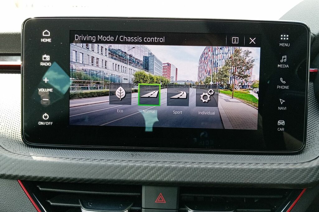Skoda Scala 1.0 Tsi 116 Monte Carlo Edition Dsg Grey #30