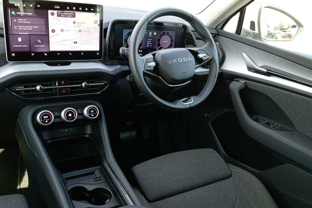 Skoda Kodiaq Skoda Kodiaq Se 5 Seats 1.5 Tsi Iv 204 Ps Dsg DG75EKY White #2