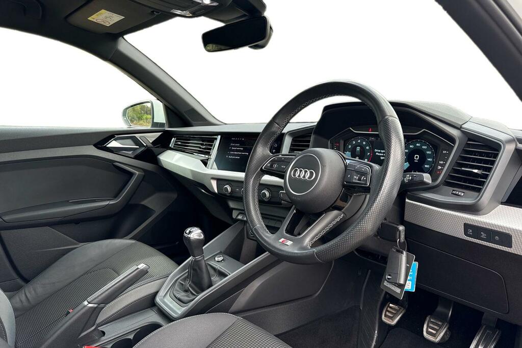 Audi A1 Audi A1 Sportback S Line 30 Tfsi 110 Ps 6-Speed White #6