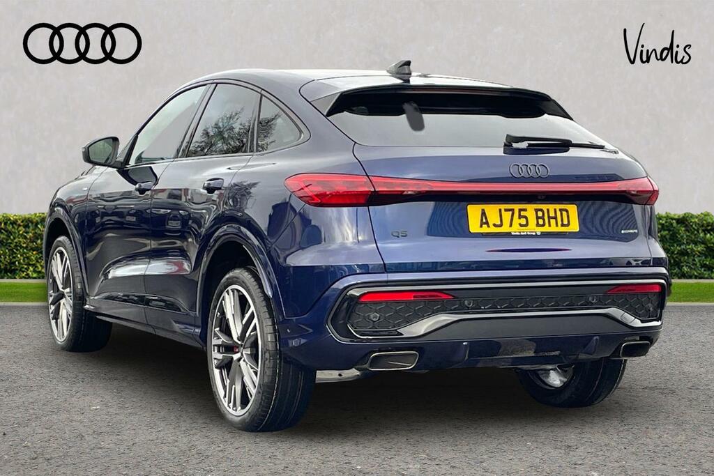 Audi Q5 Audi Q5 Sportback Edition 1 Tfsi Quattro 204 Ps S Blue #3
