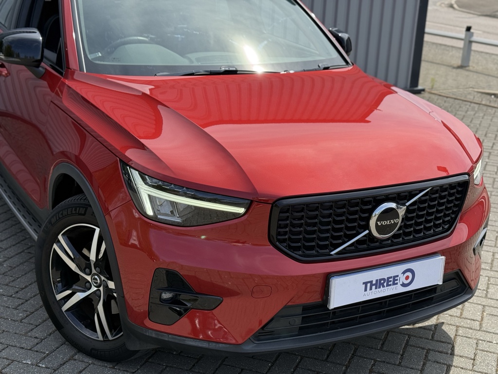 Volvo XC40 Volvo Xc40 B4 Mhev Awd Red #6