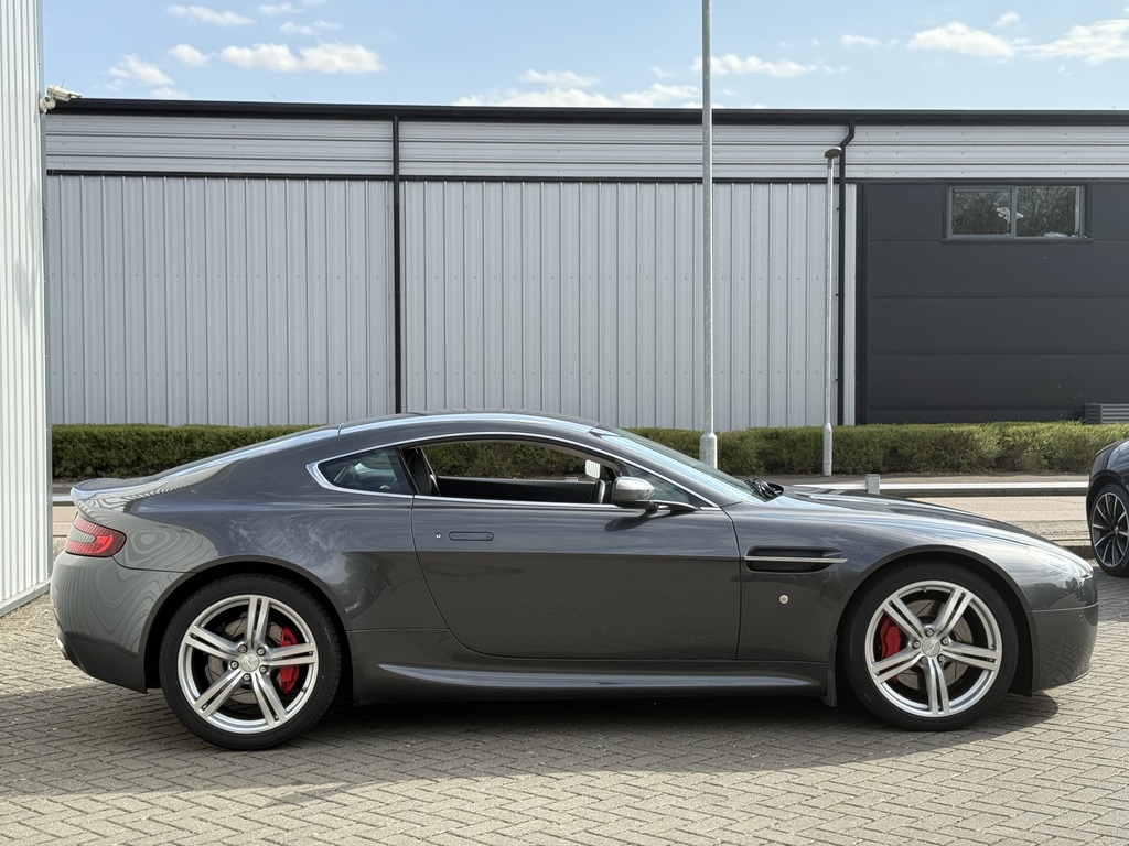 Aston Martin Vantage Aston Martin Vantage V8 Silver #5