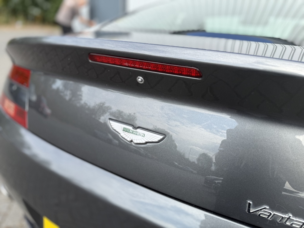 Aston Martin Vantage V8 #35
