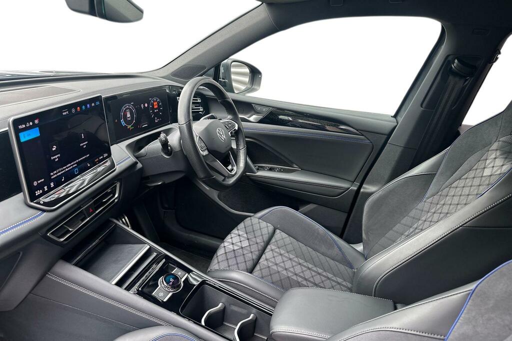 Volkswagen Tiguan Volkswagen Tiguan R-line 1.5 Etsi 150Ps 7-Speed Ds Grey #2