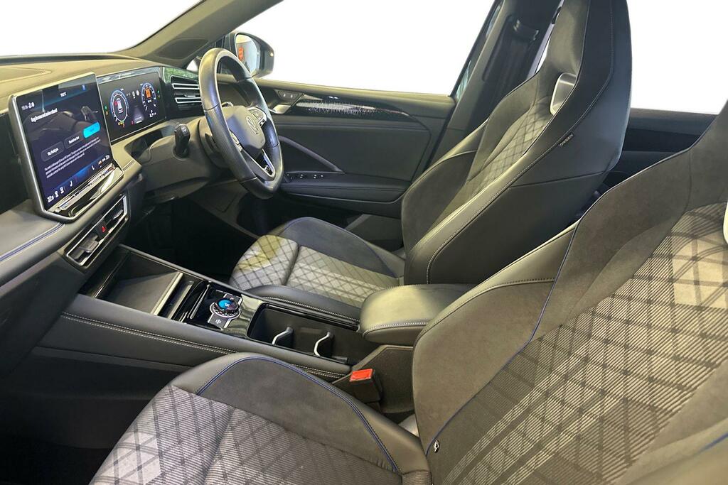 Volkswagen Tiguan R-line Edition Black #7