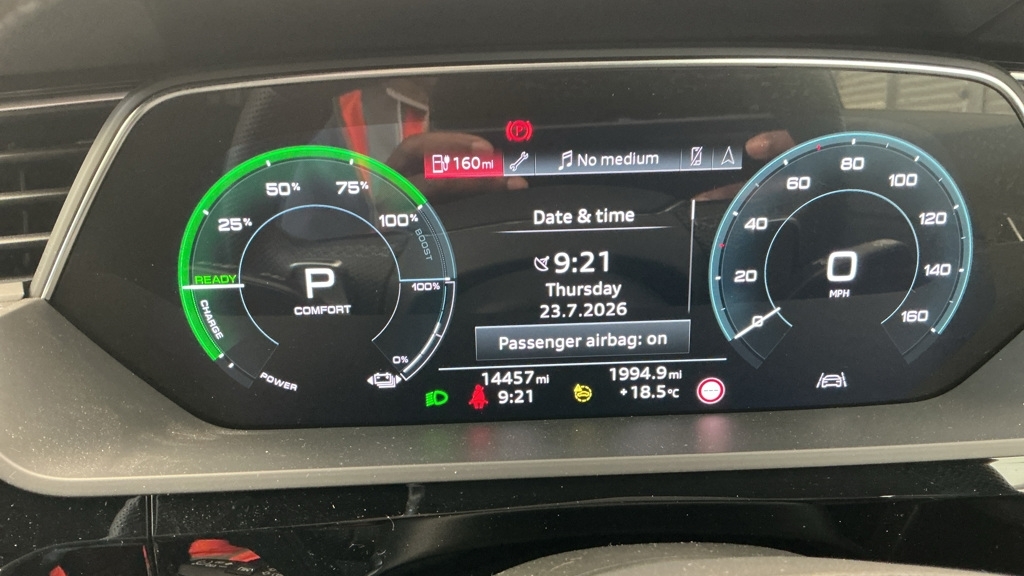 Audi Q8 e tron 300Kw 55 Qtro 114Kwh Sport Tech Pro 22Kw Black #10