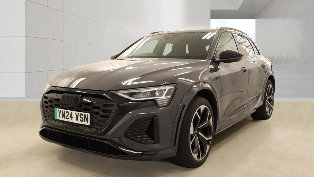 Audi Q8 e tron 300Kw 55 Qtro 114Kwh Sport Tech Pro 22Kw Black #12