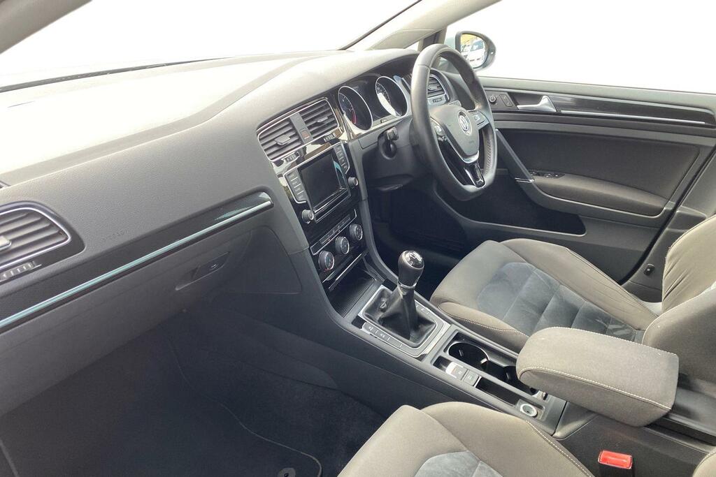 Volkswagen Golf Volkswagen Golf 2.0 Tdi Bluemotion Tech Gt Hatchba White #3