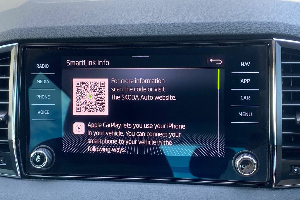 Skoda Karoq 1.5 Tsi Act Se Drive Suv Dsg Silver #18