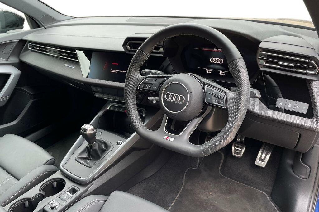 Audi A3 Audi A3 Saloon Black Edition 35 Tfsi 150 Ps 6-Spee CP74BXU Blue #6
