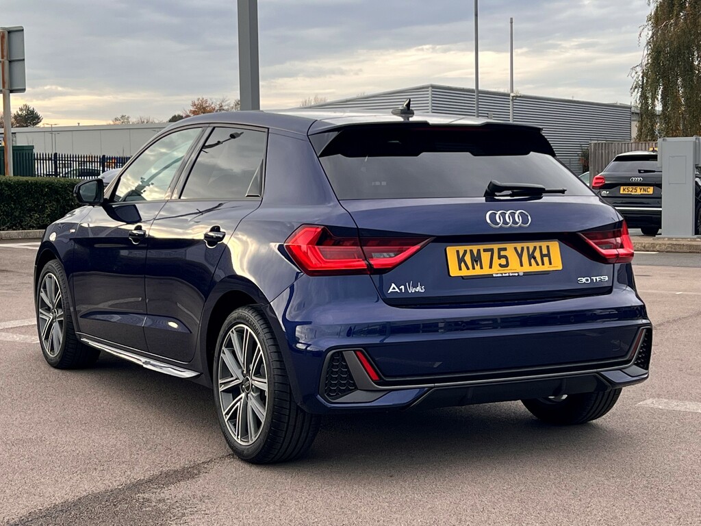 Audi A1 Audi A1 Sportback 30 Tfsi S Line S Tronic Blue #3