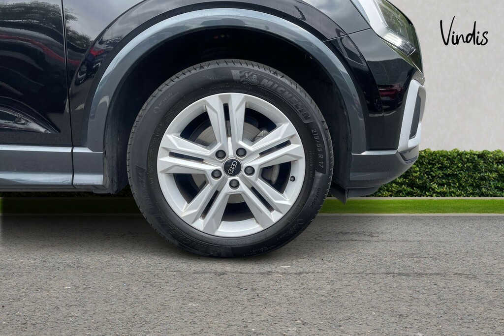 Audi Q2 Audi Q2 Sport 35 Tfsi 150 Ps 6-Speed AJ23EZG Black #5