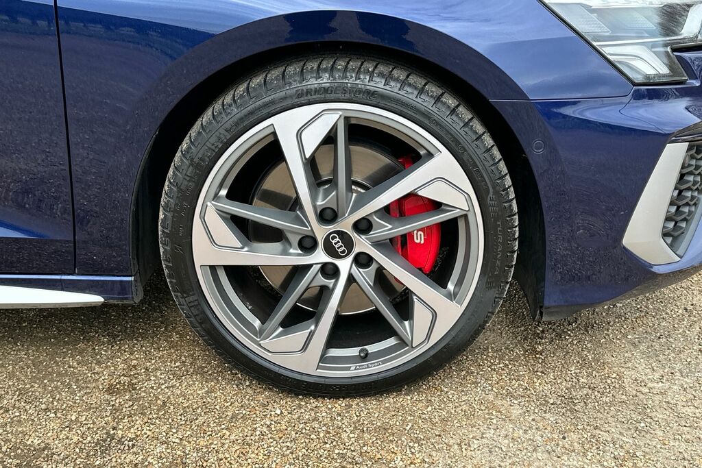 Audi A3 Audi S3 Saloon Tfsi 310 Ps S Tronic KR70VRN Blue #5