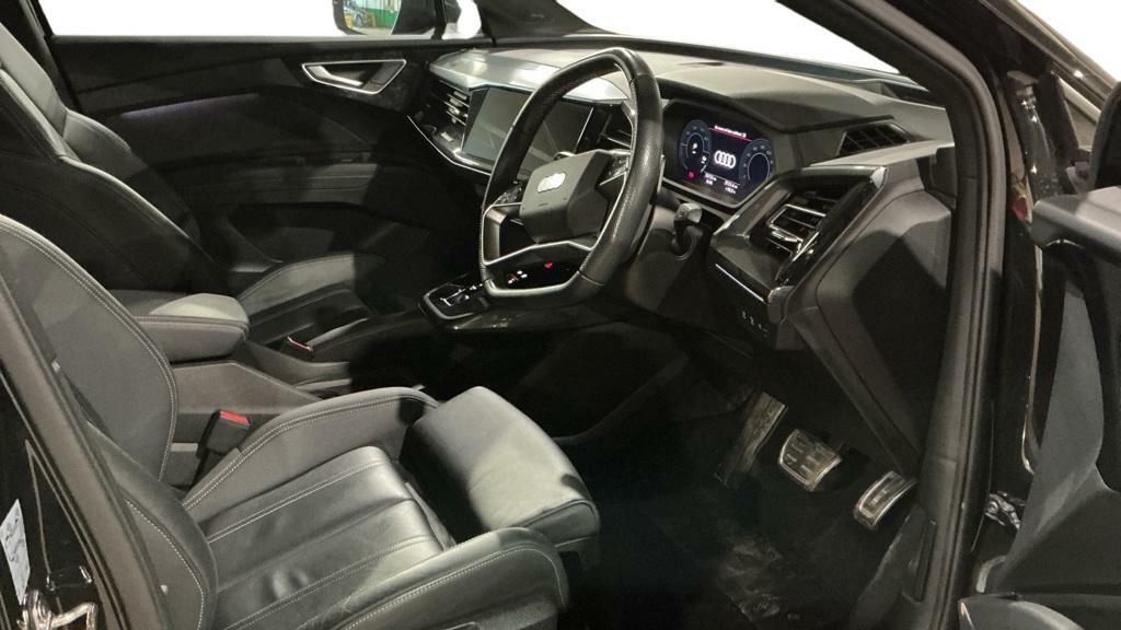 Audi Q4 E Tron Audi Q4 E-tron Sportback Edition 1 50 Quattro 220, YA23KHC Black #4
