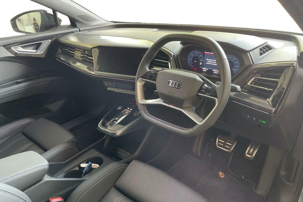 Audi Q4 E Tron Audi Q4 E-tron Sportback Black Edition 45 210,00 K FN25CKP Blue #6
