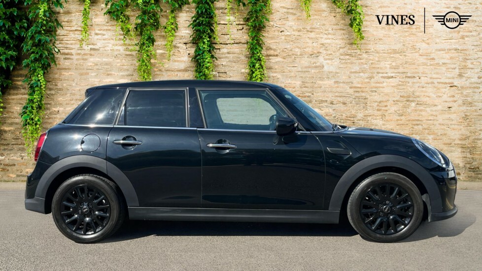 Mini Hatch 5-Door Hatch Cooper Classic GY22VDN Black #3