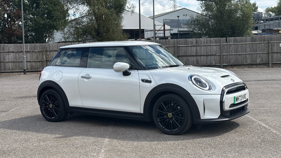 Mini Hatch Level 2 White