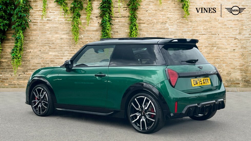 Mini Hatch John Cooper Works OW75AVK Green #2
