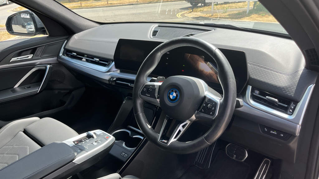 BMW iX2 20 66.5Kwh M Sport Edrive 11Kw Charger Black #6