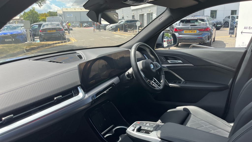 BMW iX2 20 66.5Kwh M Sport Edrive 11Kw Charger Black #7