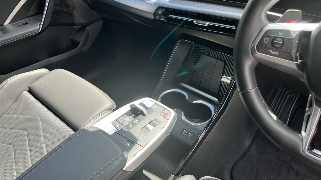 BMW iX2 20 66.5Kwh M Sport Edrive 11Kw Charger Black #10