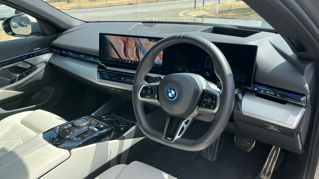 BMW 5 Series 530E M Sport Saloon #6