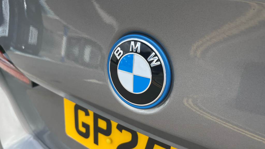 BMW 5 Series 530E M Sport Pro 2025 Black #28