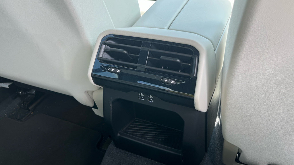 BMW 5 Series 530E M Sport Pro 2025 Black #23