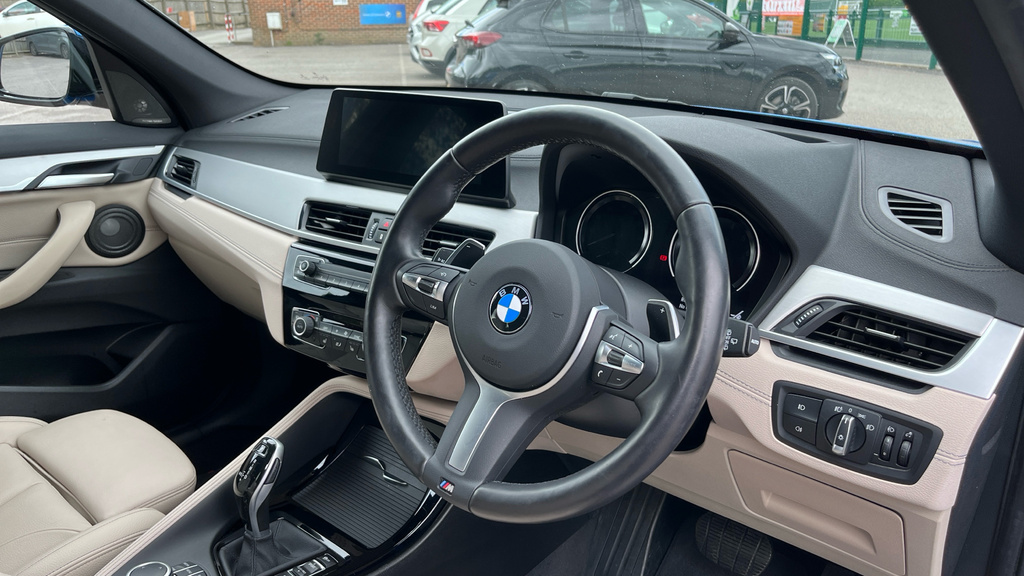 BMW X1 X1 Xdrive20i M Sport #6