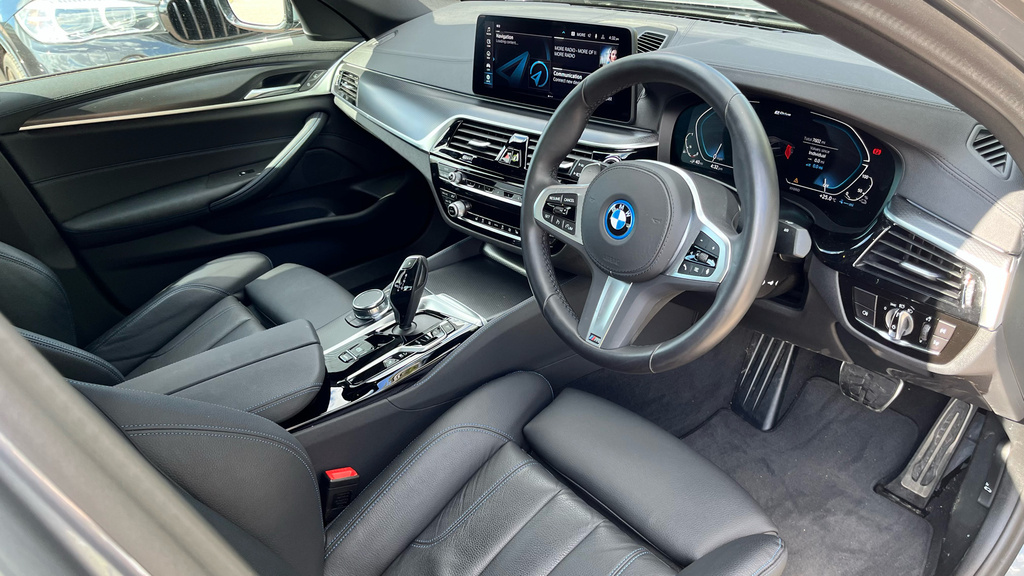 BMW 5 Series 530E M Sport Saloon #6